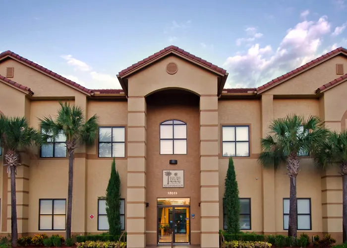 Blue Tree At Lake Buena VistaResort Hotel